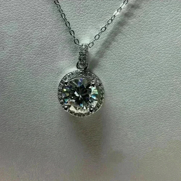 MOISSANITE 2 CARAT ROUND STONE NECKLACE WITH HALO GRA CERTIFIED - Picture 8 of 8